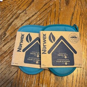Norwex Facial Mitt